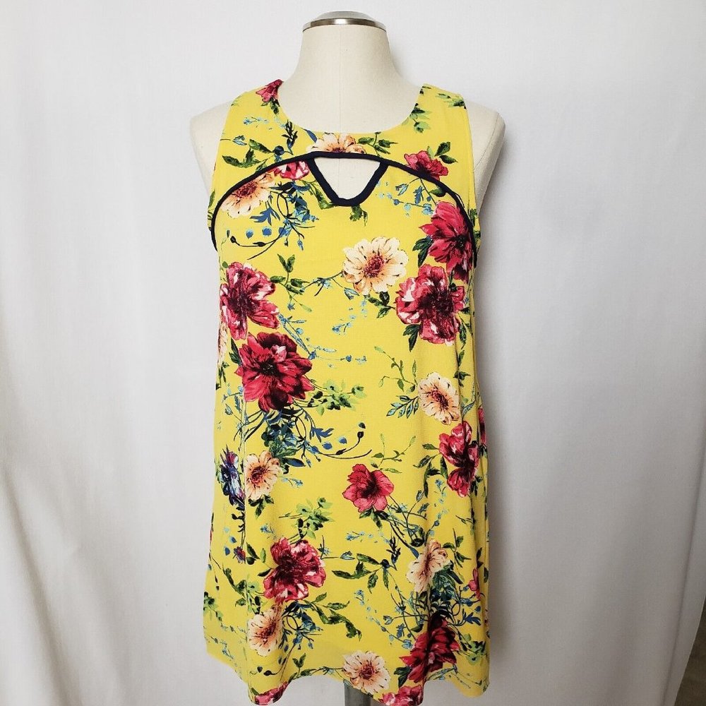 True Light Boutique Floral Dress Size Small Yellow Sleeveless Lin…